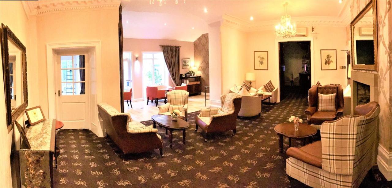 Astley Bank Hotel Дарвэн Экстерьер фото