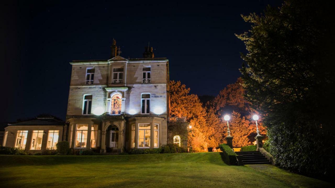 Astley Bank Hotel Дарвэн Экстерьер фото