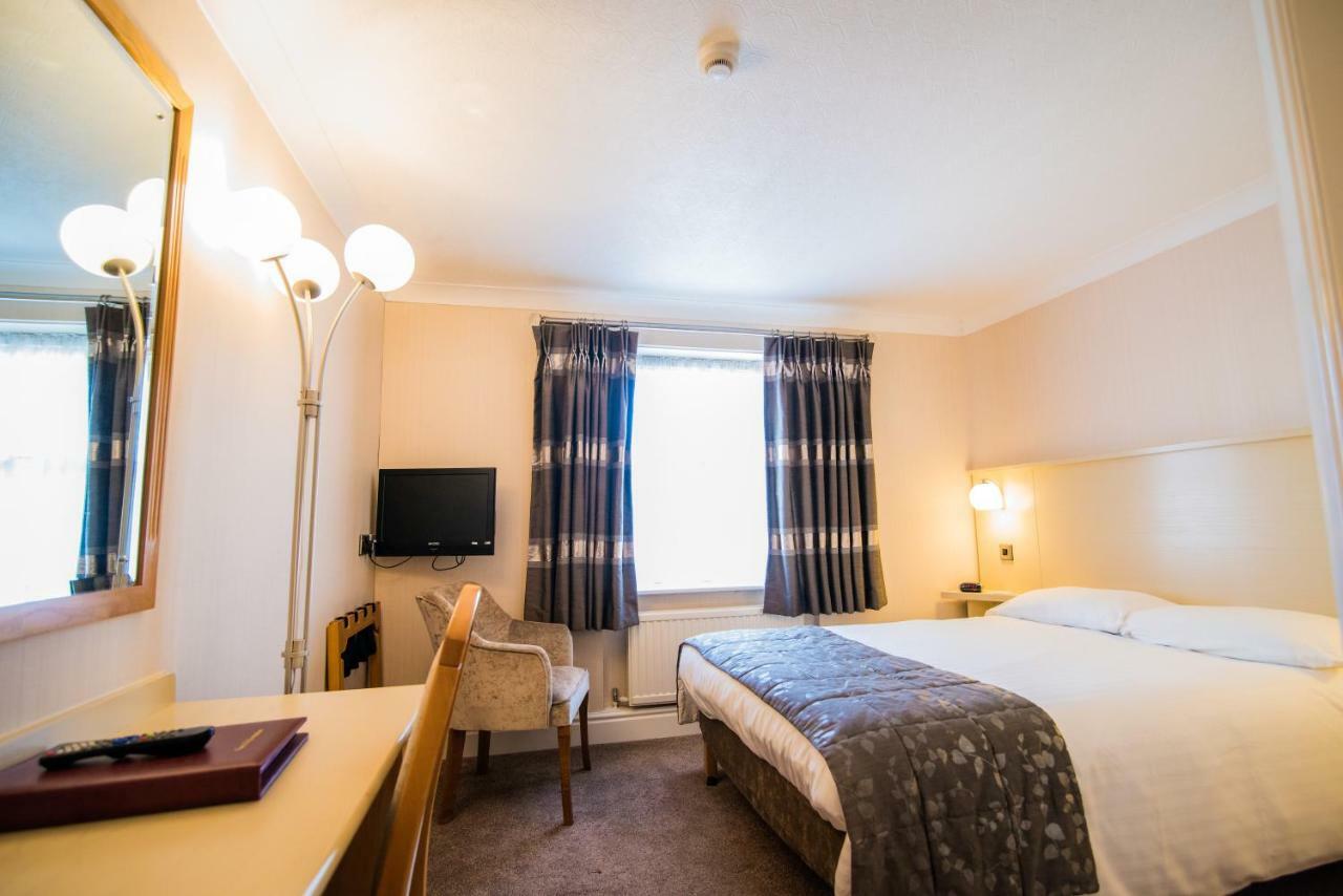 Astley Bank Hotel Дарвэн Экстерьер фото